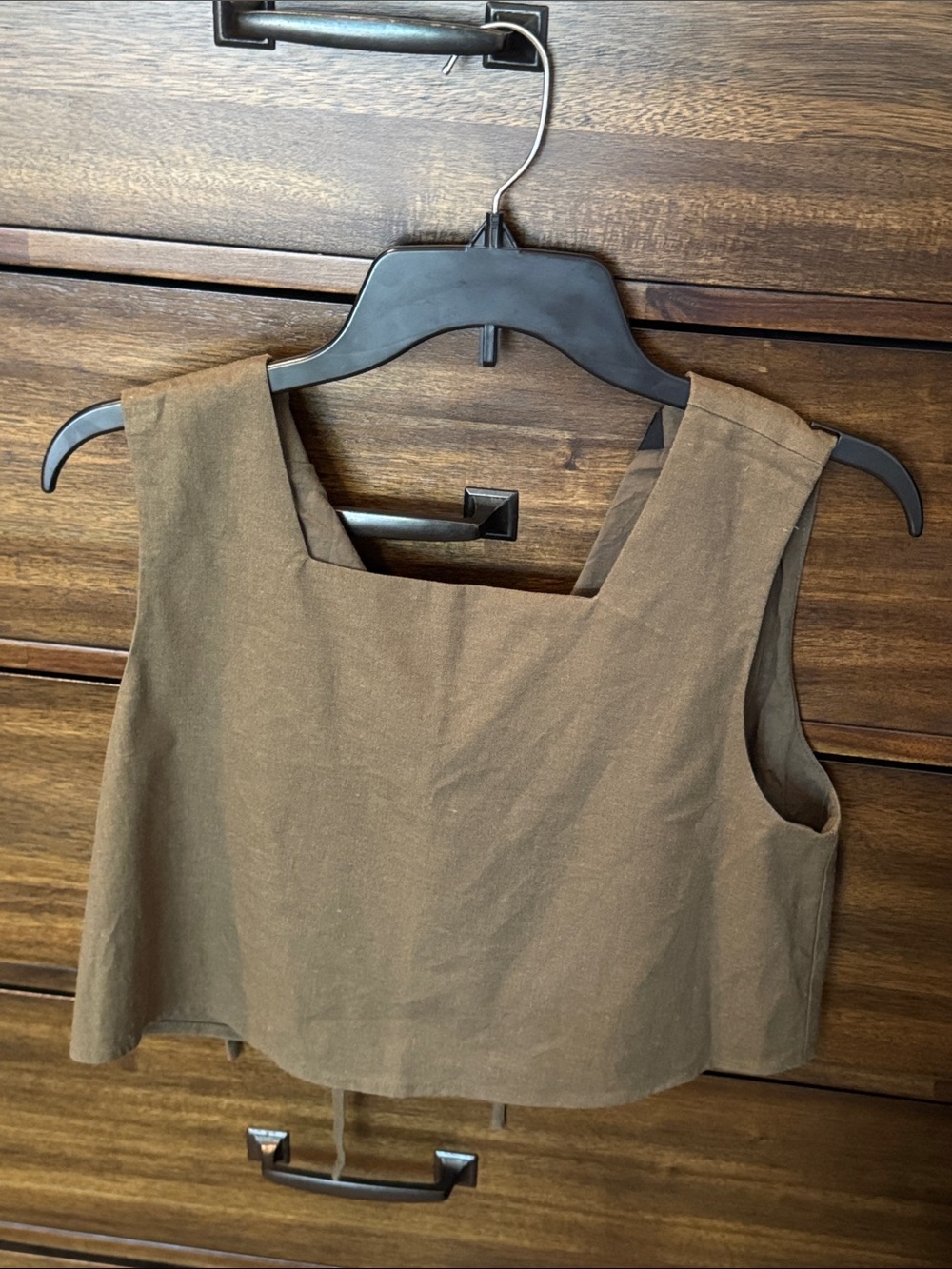 Square-Neck Brown Cropped Tank Top
